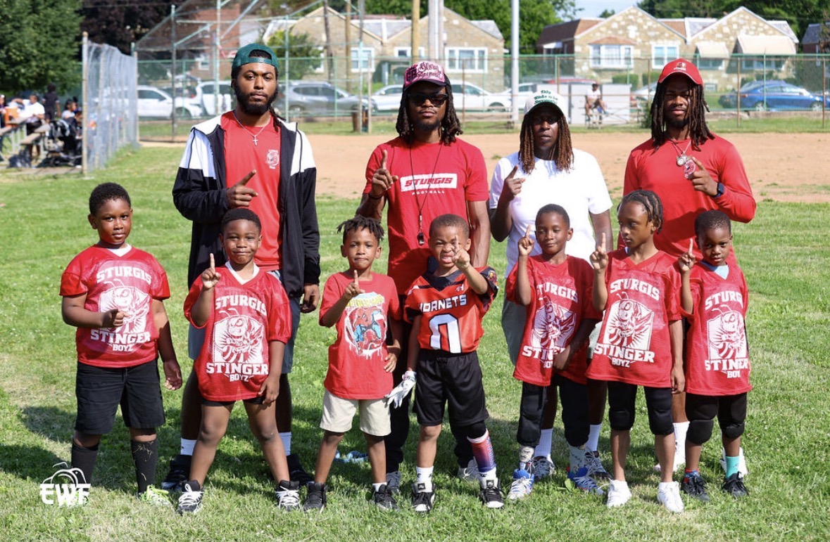 Sturgis Stinger Boyz team photo with coaches